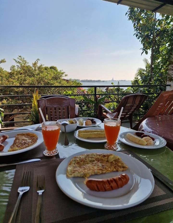 Lake Edge Resort Анурадхапура Экстерьер фото